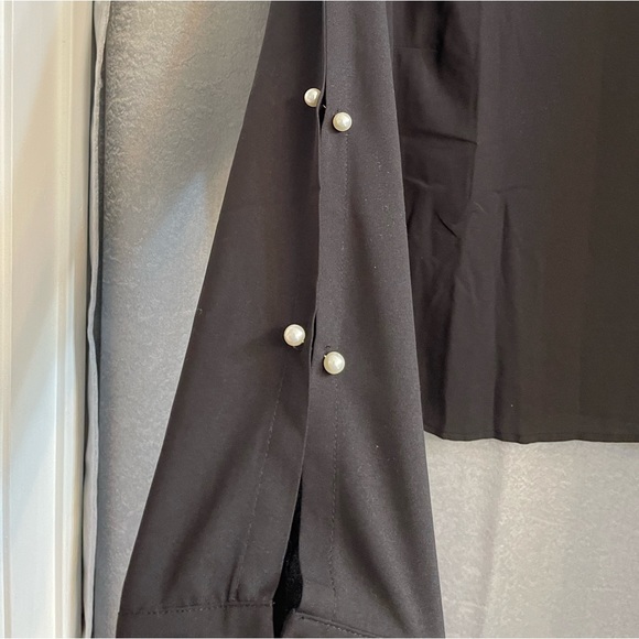 Women’s formal pearl blouse - Picture 3 of 7